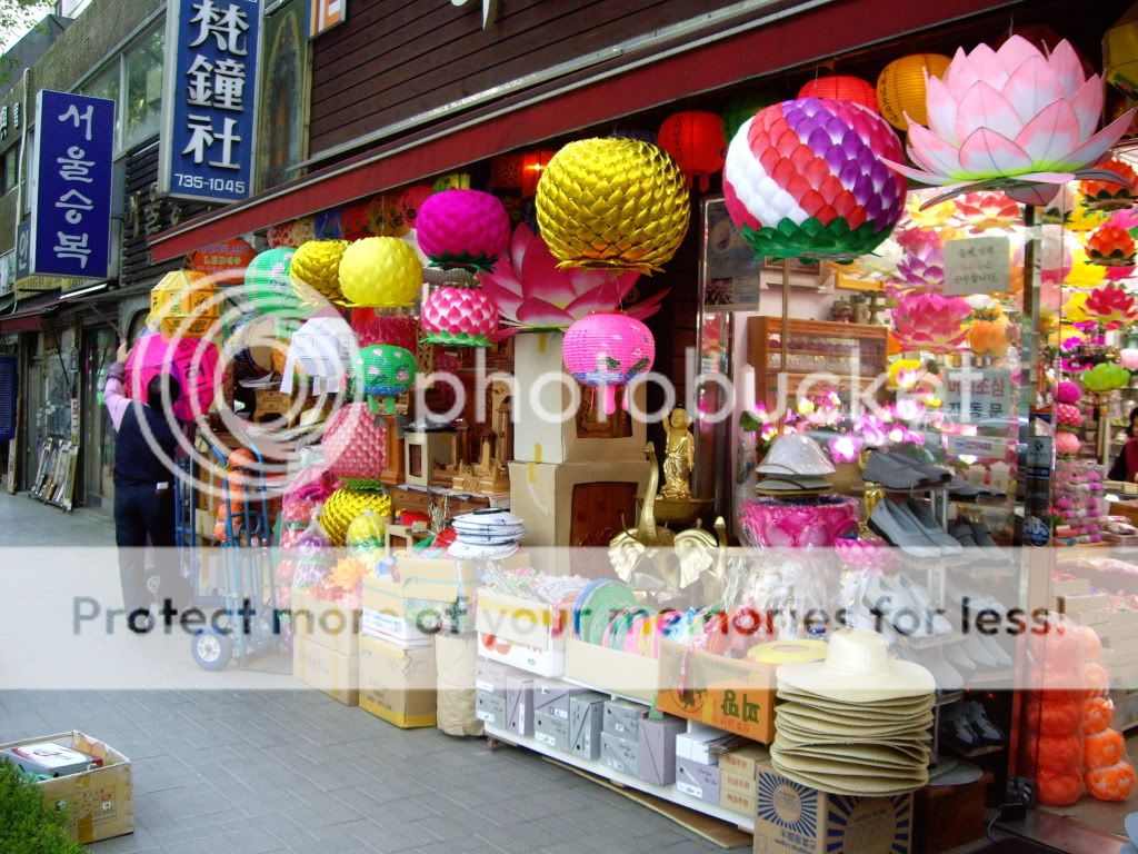 Lantern shop