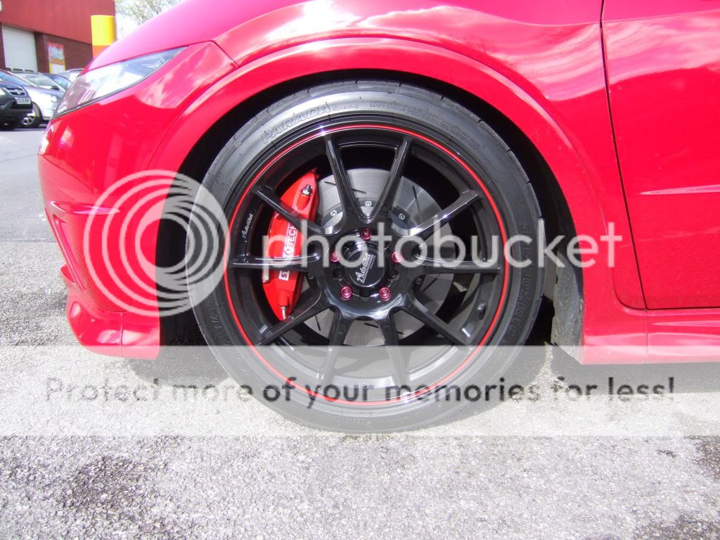 18" black alloys with red pinstripe Civinfo